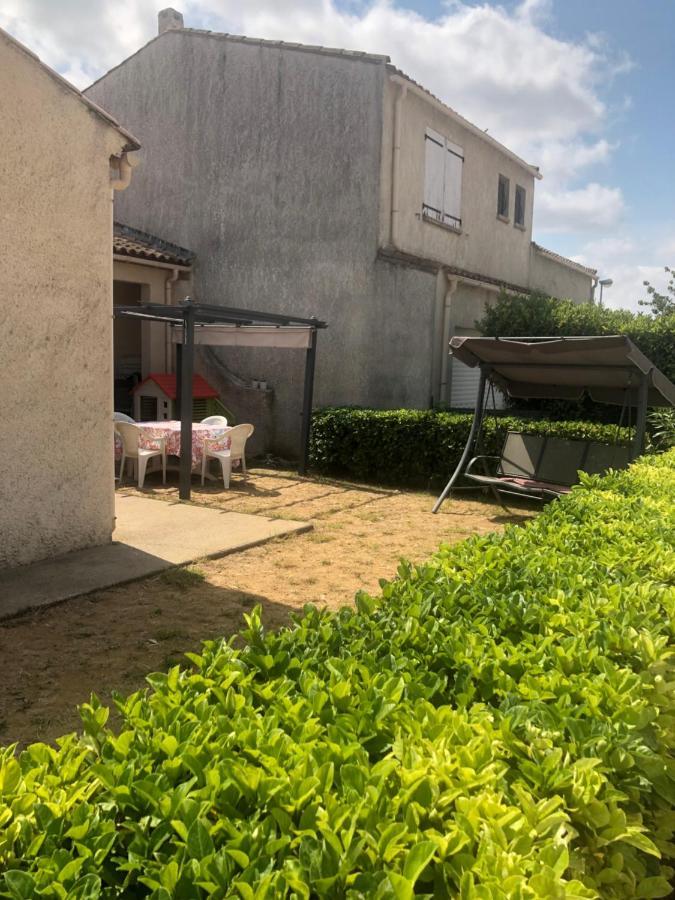 Les Amandiers Abeilhan Exteriör bild